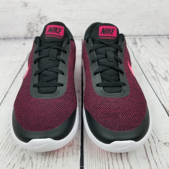 **Sold New Nike Flex Experience Run 7 - Picture 2 of 7